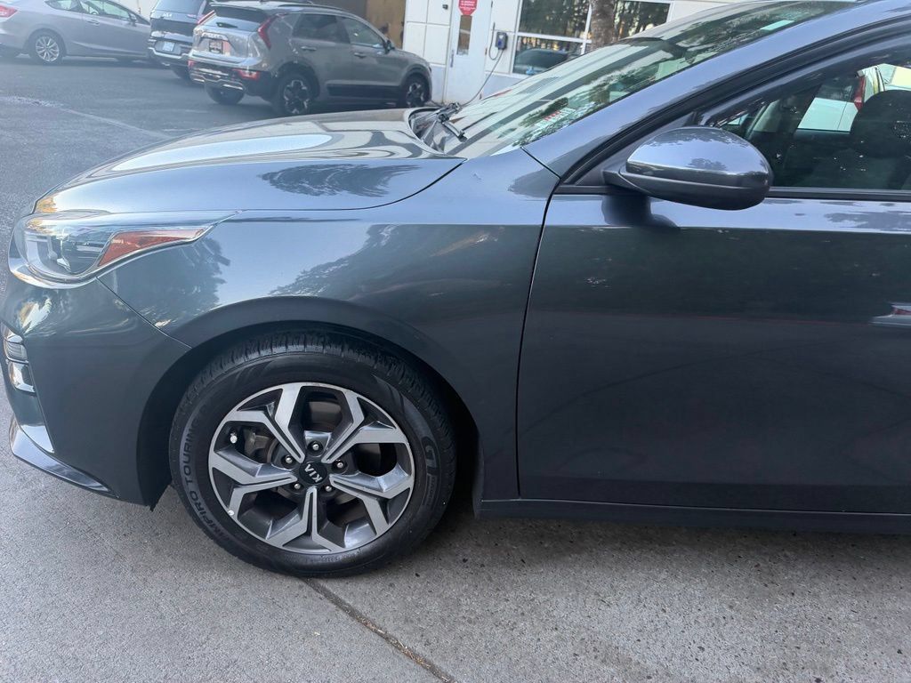 Used 2021 Kia Forte LXS FWD image 8