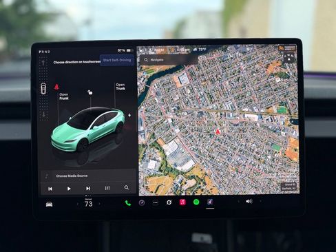 Used 2025 Tesla Model 3 Long Range AWD/4WD image 36