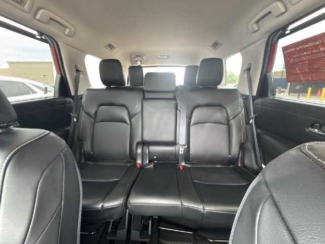 Certified 2024 Nissan Pathfinder SL w/ Black Appearance Package AWD/4WD image 20