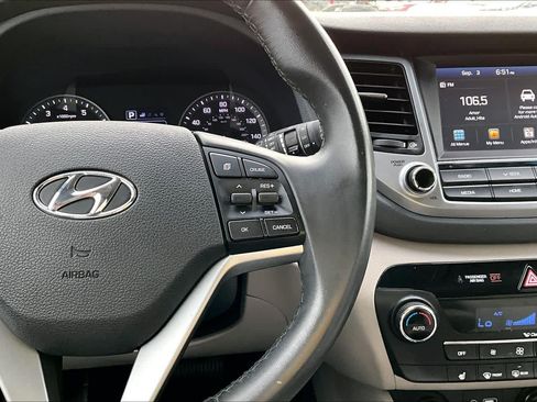 Used 2018 Hyundai Tucson Value FWD image 25