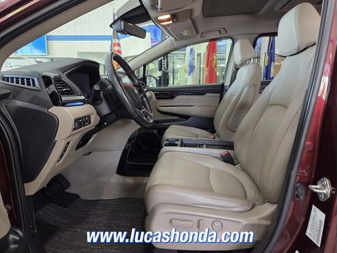 Used 2021 Honda Odyssey Touring image 7