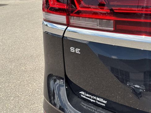 New 2025 Volkswagen Atlas SE image 6