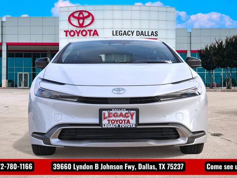 New 2026 Toyota Prius Plug-In Hybrid image 5