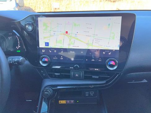 Used 2023 Lexus NX 300h AWD w/ Luxury Package image 24