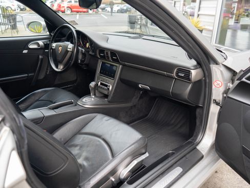 Used 2005 Porsche 911 Carrera image 23