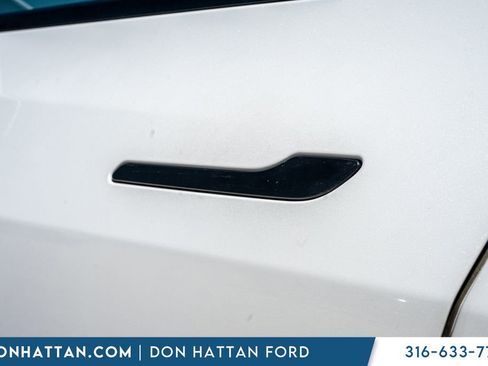 Used 2021 Tesla Model Y Long Range AWD/4WD image 26