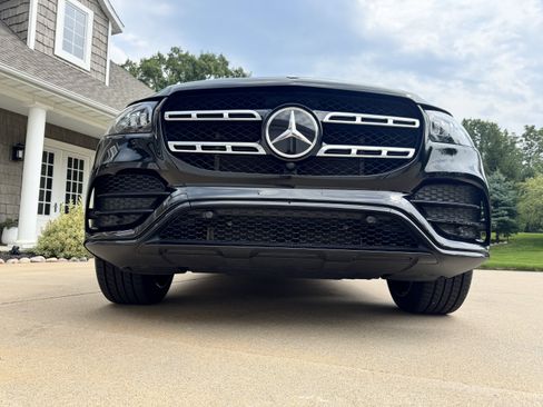 Used 2022 Mercedes-Benz GLS 450 4MATIC w/ AMG Line Exterior image 34