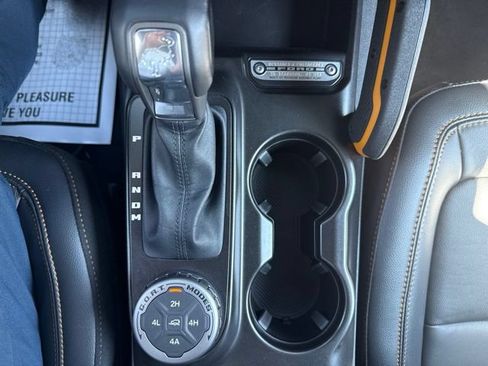 Used 2023 Ford Bronco Badlands AWD/4WD image 28