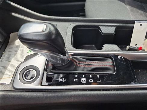 Used 2025 Nissan Sentra SR FWD image 10