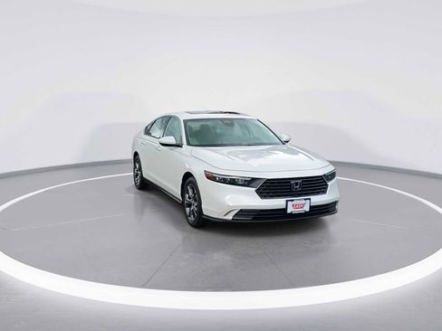 Used 2023 Honda Accord EX image 2