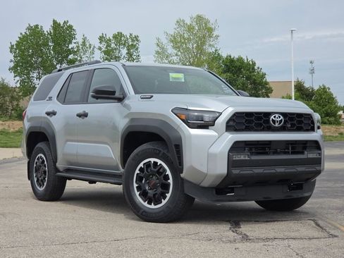 New 2026 Toyota 4Runner TRD Off-Road Premium AWD/4WD image 2