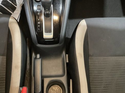 Used 2021 Nissan Versa SV image 18