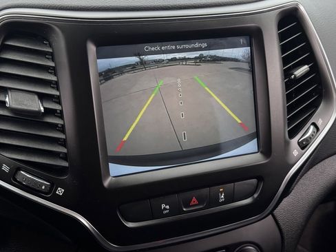 Used 2022 Jeep Cherokee Latitude Lux image 18