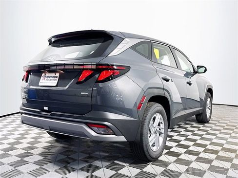 New 2026 Hyundai Tucson SE image 8