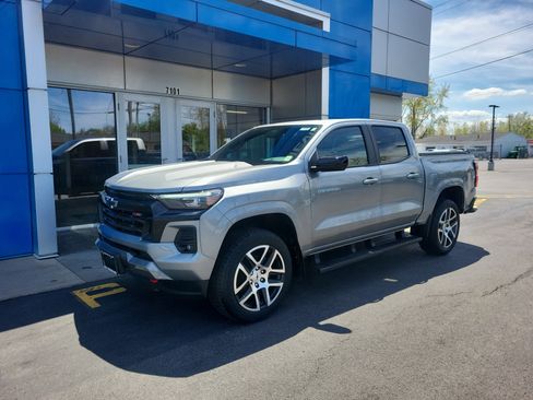 Certified 2023 Chevrolet Colorado Z71 w/ Z71 Convenience Package 2 AWD/4WD image 2