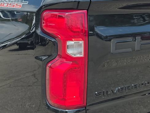 Certified 2023 Chevrolet Silverado 1500 LT Trail Boss w/ LT Trail Boss Premium Package AWD/4WD image 36