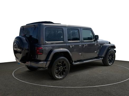 Used 2021 Jeep Wrangler Unlimited Sahara image 6
