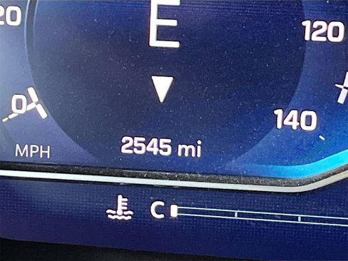 Used 2025 Chevrolet Silverado 1500 LT image 12