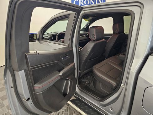 Used 2023 Chevrolet Colorado Z71 w/ Z71 Convenience Package 2 image 33