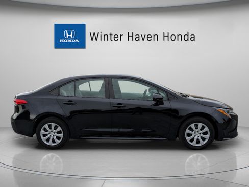 Used 2024 Toyota Corolla LE image 9