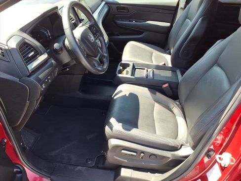 Used 2023 Honda Odyssey Sport image 11