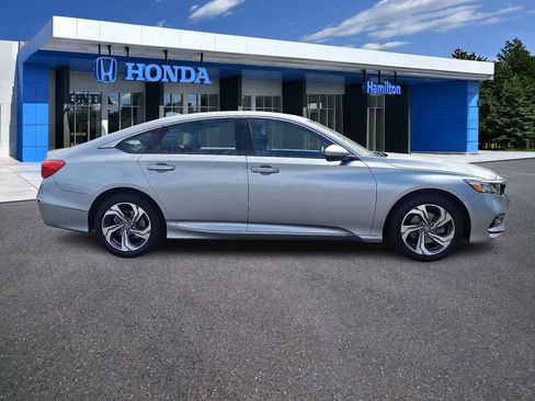 Used 2020 Honda Accord EX image 25