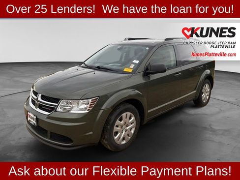 Used 2019 Dodge Journey SE FWD image 4