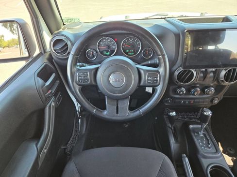 Used 2016 Jeep Wrangler Sport w/ Quick Order Package 24S AWD/4WD image 12