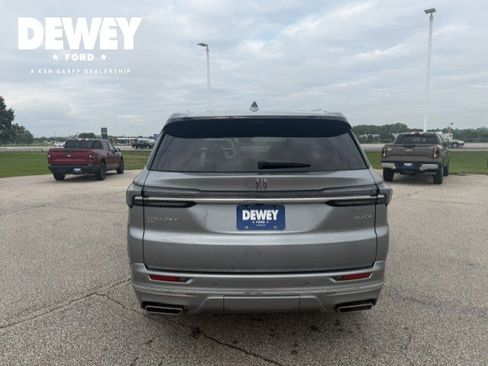 Used 2025 Buick Enclave Avenir w/ Super Cruise Package AWD/4WD image 7