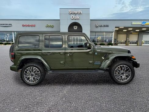 Used 2024 Jeep Wrangler High Altitude AWD/4WD image 2