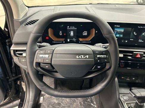 New 2026 Kia Sportage LX image 12