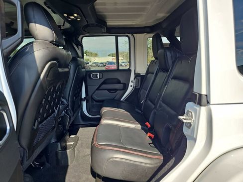 Used 2021 Jeep Wrangler Unlimited Rubicon w/ Xtreme Recon 35" Tire Package image 19