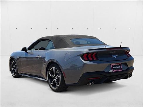 Used 2025 Ford Mustang Premium image 8