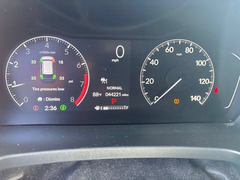 Used 2023 Honda Pilot Touring image 18