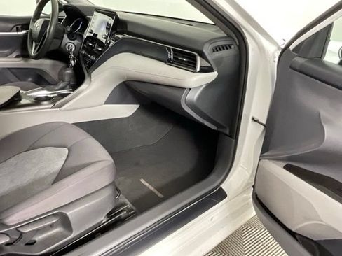 Used 2022 Toyota Camry LE w/ Carpet Mat Package (TMS) FWD image 16