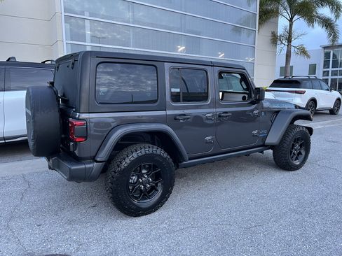 Used 2024 Jeep Wrangler Unlimited AWD/4WD image 8