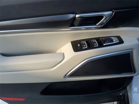 Used 2023 Kia Telluride S w/ S Sunroof Package image 18