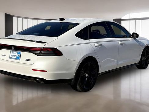 Used 2023 Honda Accord Sport image 6