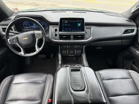 Used 2024 Chevrolet Suburban LT AWD/4WD image 16