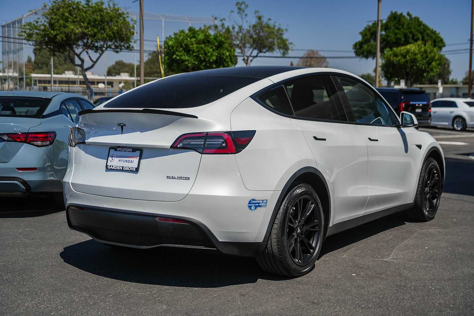 Used 2020 Tesla Model Y Performance AWD/4WD image 6