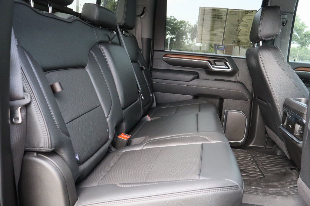 Used 2025 GMC Sierra 2500 Denali w/ Denali Reserve Package AWD/4WD image 30