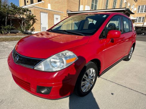 Used 2012 Nissan Versa 1.8 S w/ Plus Pkg FWD image 2