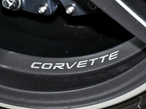 Used 2024 Chevrolet Corvette Stingray Preferred Conv w/ Z51 Performance Package RWD image 97
