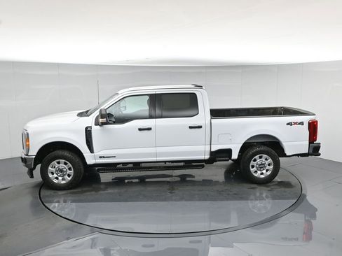 Certified 2023 Ford F250 XLT w/ F-250 >10K GVWR Package image 41