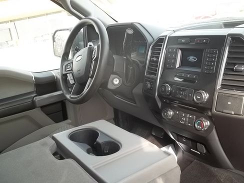 Used 2018 Ford F150 XLT AWD/4WD image 6
