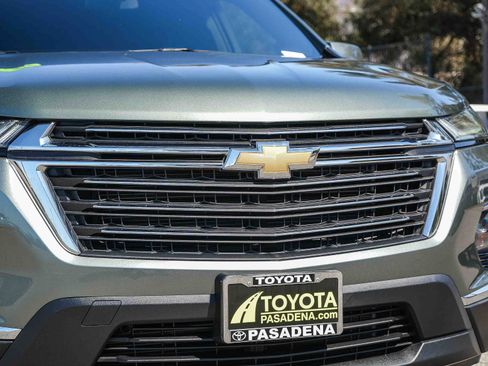 Used 2022 Chevrolet Traverse LT FWD image 5