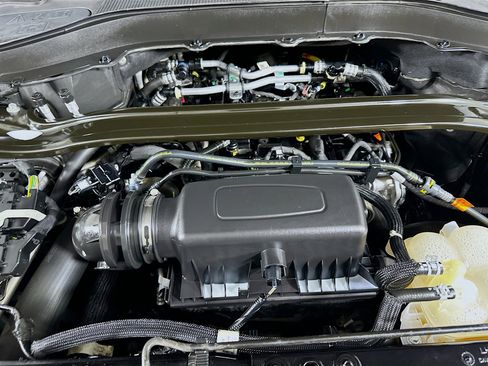 Used 2024 Ford Explorer Limited image 33