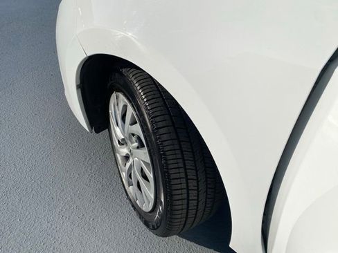 Used 2017 Toyota Corolla LE w/ Carpet Mat Package (TMS) FWD image 20