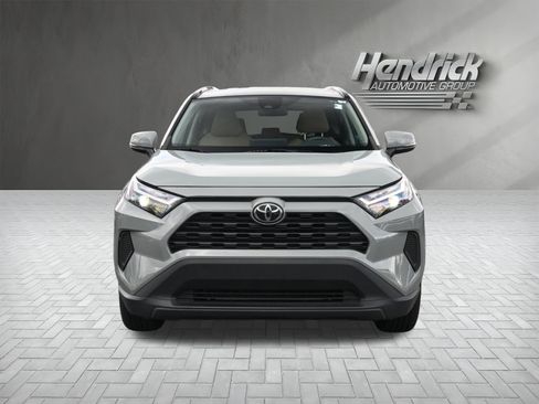 Used 2022 Toyota RAV4 XLE image 5