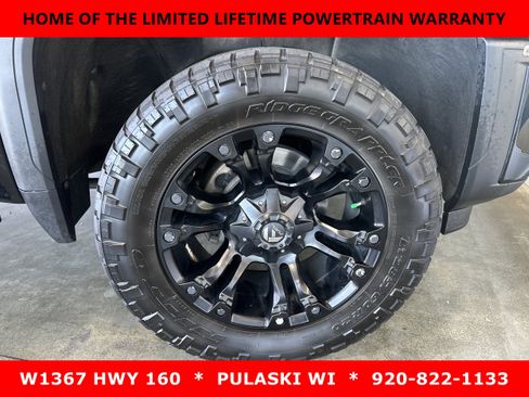 Used 2024 GMC Sierra 2500 AT4 w/ AT4 Premium Plus Package AWD/4WD image 2